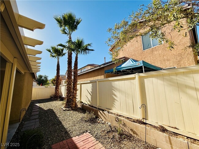 Building Photo - 9152 Beautiful Flower Ct