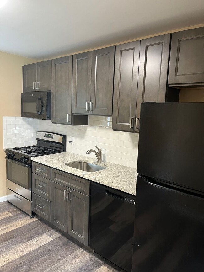 Foto del edificio - Belmont Ave Realty Group, LLC