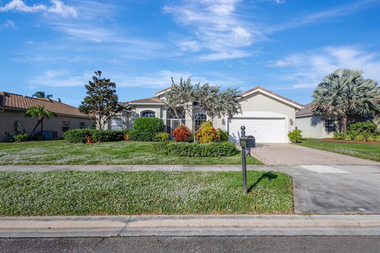 Foto principal - 11223 Edgewater Cir