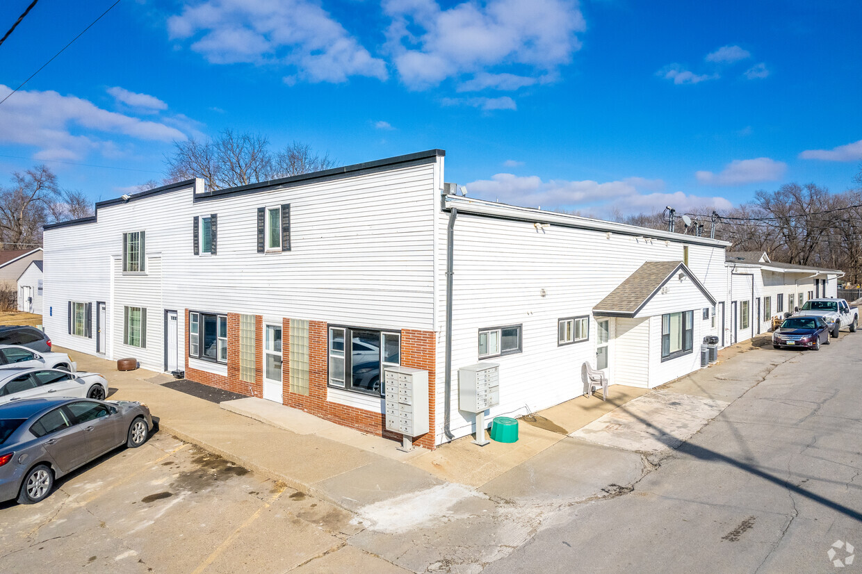 Primary Photo - Lumberyard Apartments