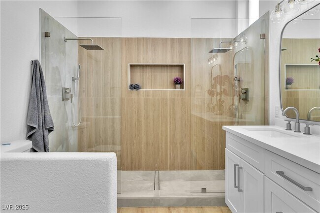 Foto del edificio - 10801 Clarion Ln