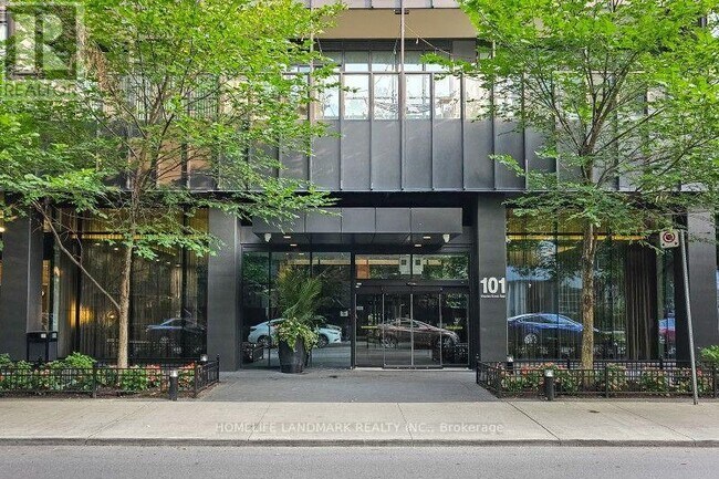 Photo du bâtiment - 101 Charles St E