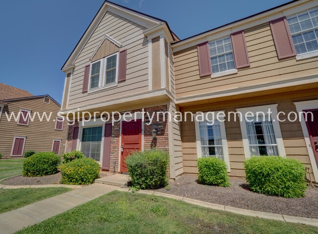 Photo - 18604 N 33rd Dr House