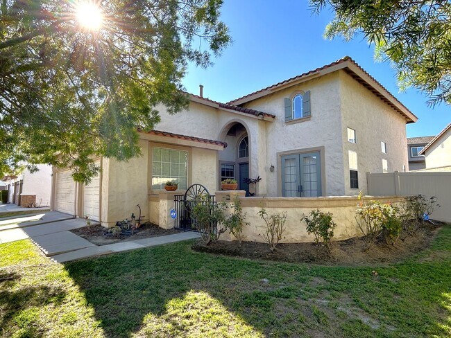 Foto del edificio - TORREY PINES DR CHINO HILLS 91709 (4 BED/ 2 BATH)