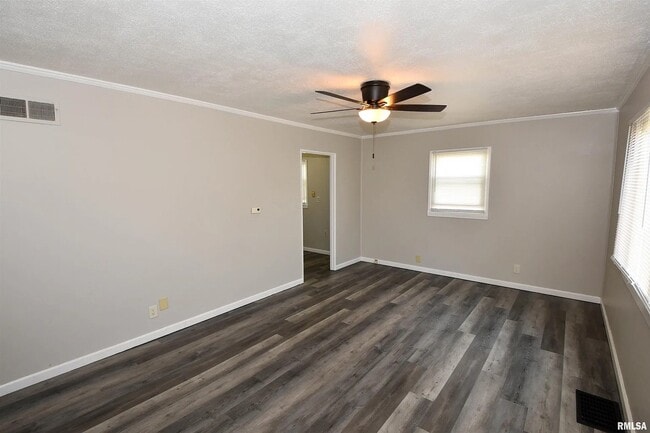 Foto del edificio - 821 W Purtscher Dr