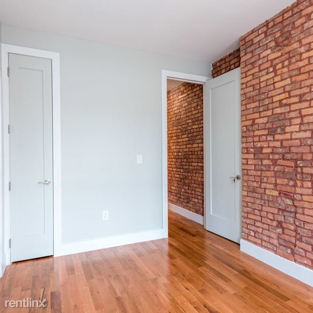 Foto del edificio - 136 Grattan St