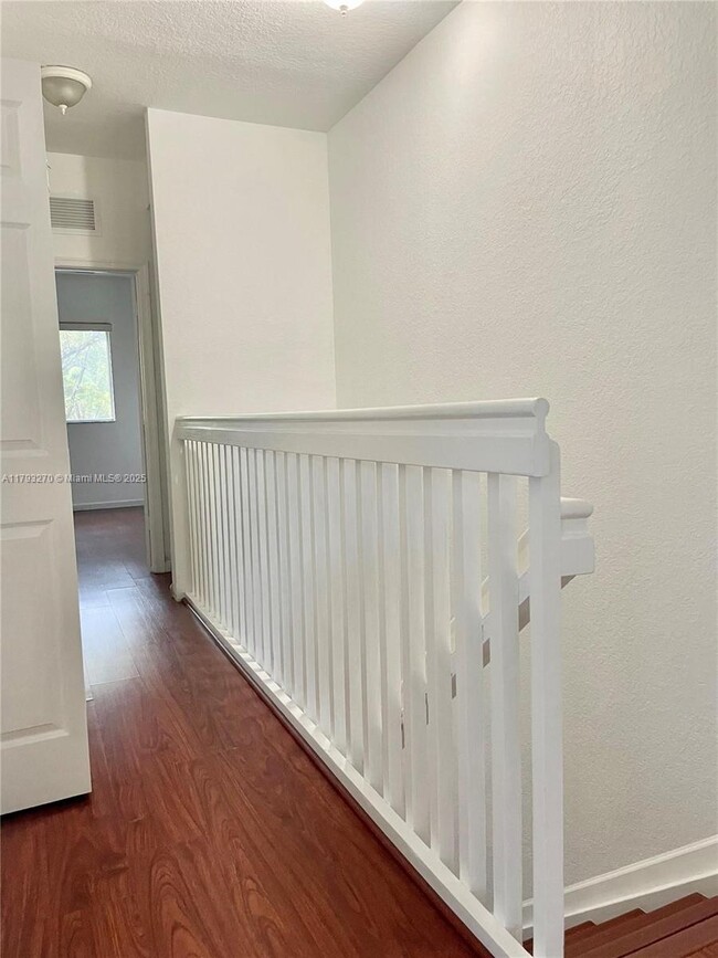 Foto del edificio - 7923 Tuscany Ct