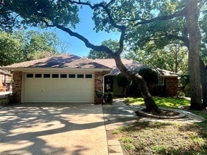 Building Photo - 3915 Wentworth Dr