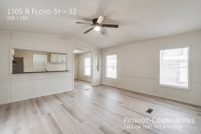 Building Photo - 1305 N Floyd St