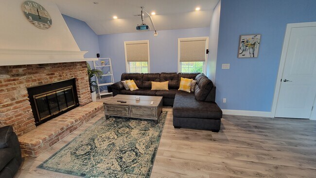 Foto del edificio - 112 Haverford Ave