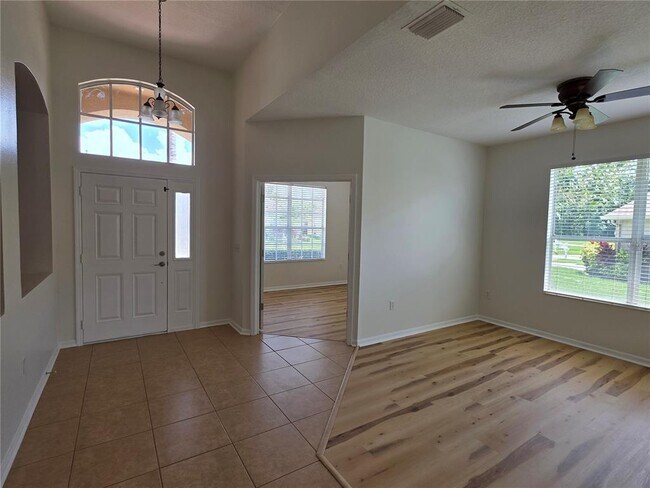 Building Photo - 4732 Mapletree Loop
