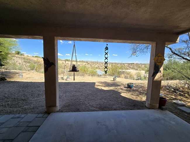 Building Photo - 1290 W Cherokee Ln