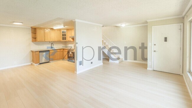 Building Photo - Unit 27