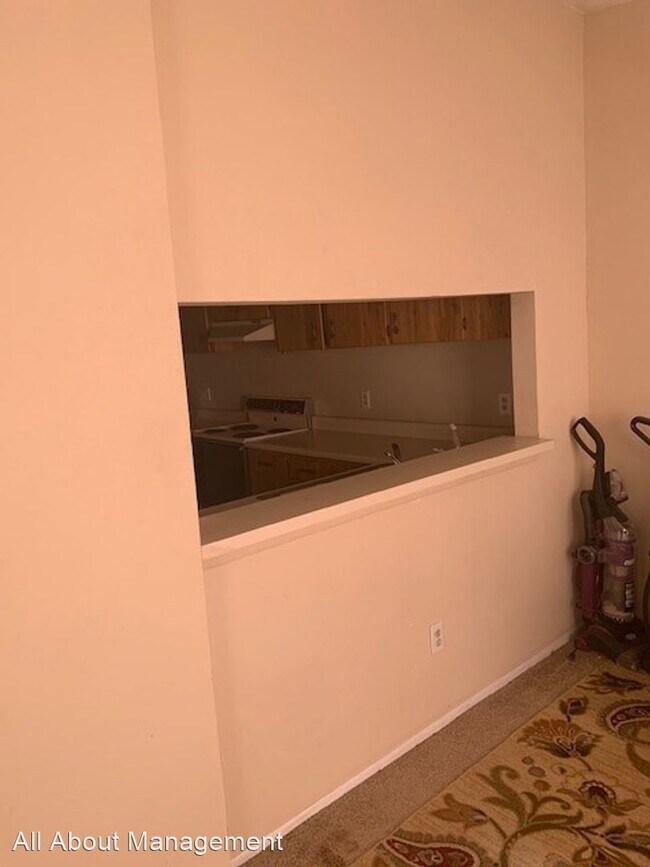 Building Photo - 1 br, 1 bath House - 608 Northlake Drive