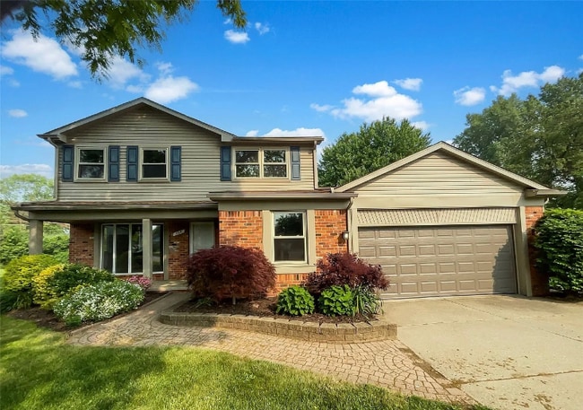 Building Photo - 893 Dartmouth Dr