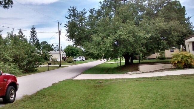Foto del edificio - 11221 Olive Cir
