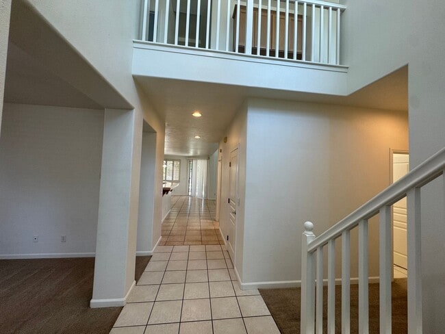 Foto del edificio - 5781 E Kaviland Ave