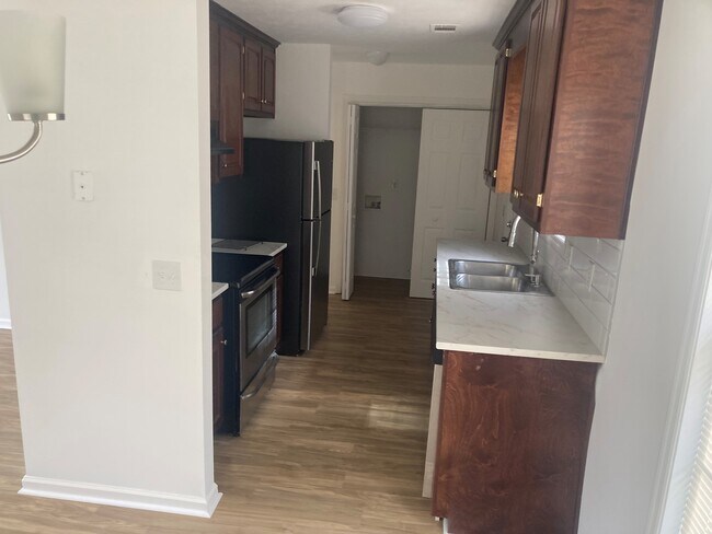 Building Photo - 1304 17th Ave