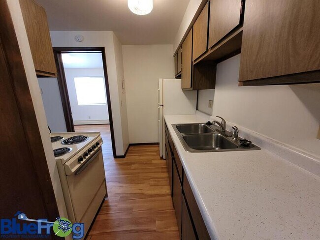 Foto del edificio - 1142 E Walnut St