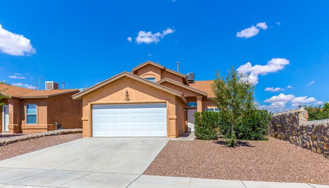 Building Photo - Home For Rent - 2-Story Northeast Rental H...