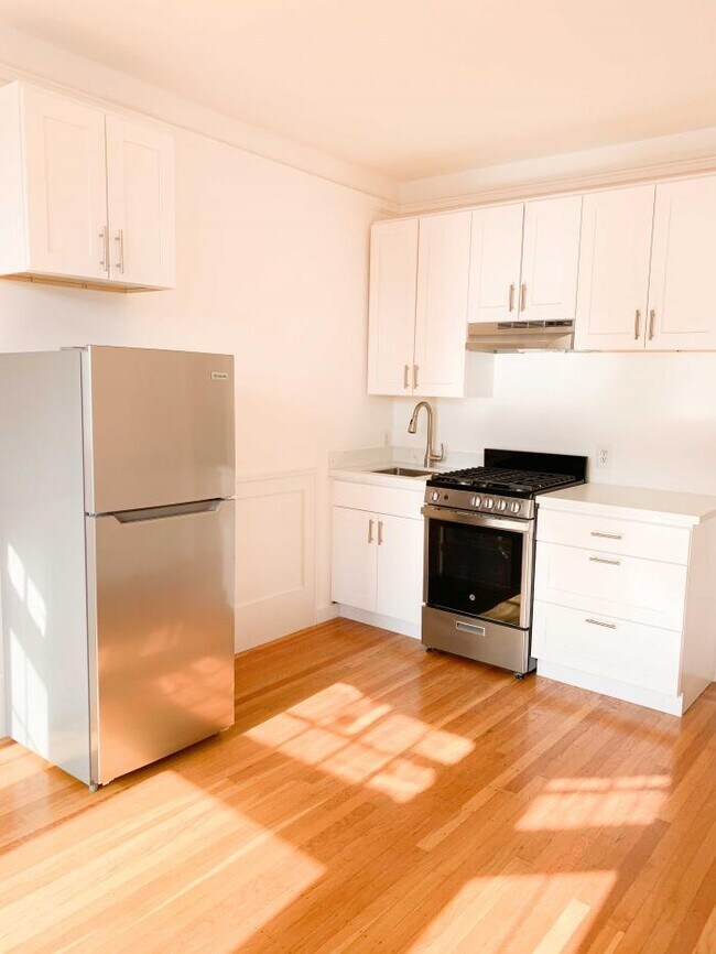Building Photo - 1 bedroom in San Francisco CA 94109