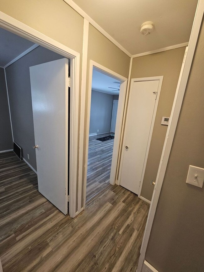 Foto del edificio - Spacious 2 Bedroom
