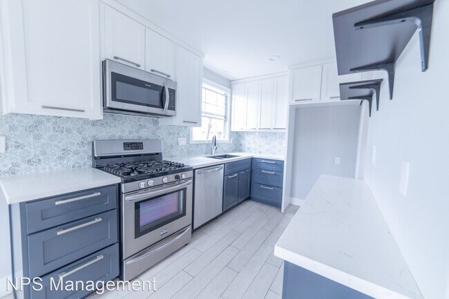 Building Photo - 2 br, 1 bath Apartment - 4375 Elm Ave 4375...