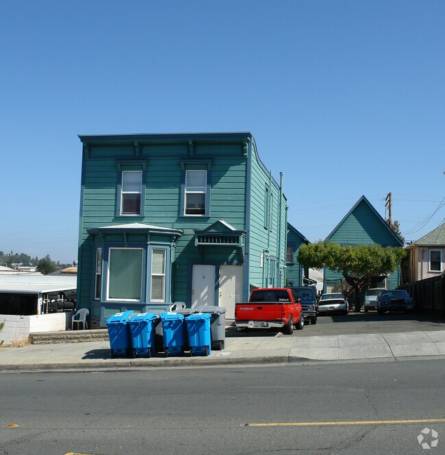 Building Photo - 728 Florida St