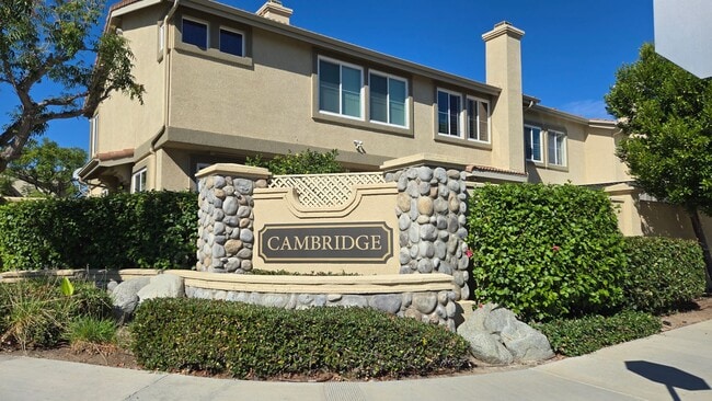Orange 3 Bed, 2.5 Bath Townhouse for Lease... - Orange 3 Bed, 2.5 Bath Townhouse for Lease...