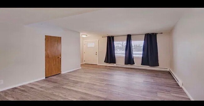 Building Photo - 9721 E Maringo Dr