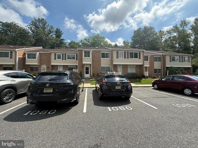 Foto del edificio - 1080 Pendleton Ct