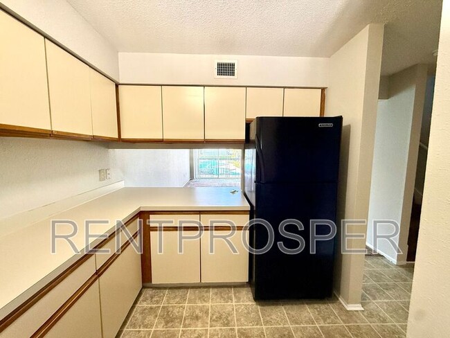 Building Photo - 4117 S Semoran Blvd