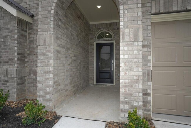 Building Photo - 3705 River Sand Rd