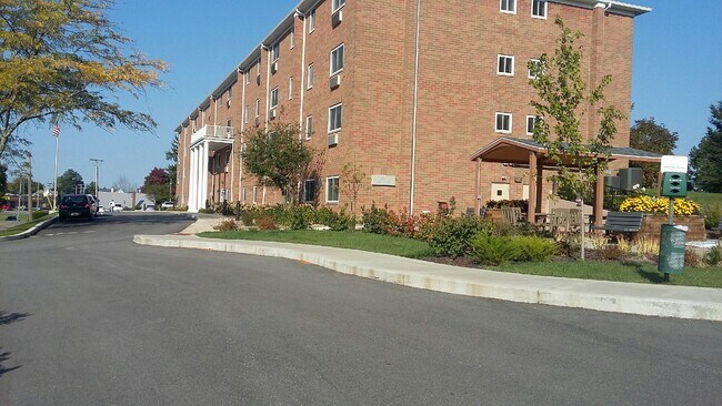 Building Photo - 485 North St