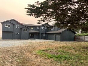 Building Photo - 3480 Letz Ave