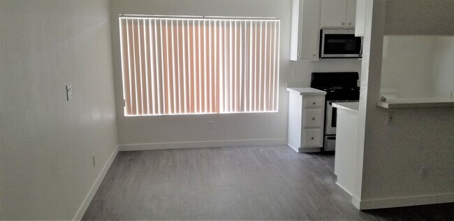 Dining Room - 3530 Hughes Ave
