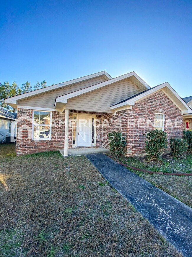 Foto del edificio - Home in Northport, AL. Sign a lease by 2/28/26 to receive HALF off the deposit!!! DEPOSIT PENDING!