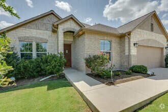 Building Photo - 101 Split Oak Dr