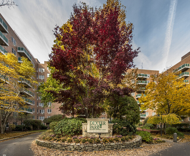 Foto del edificio - 140 Pleasant St