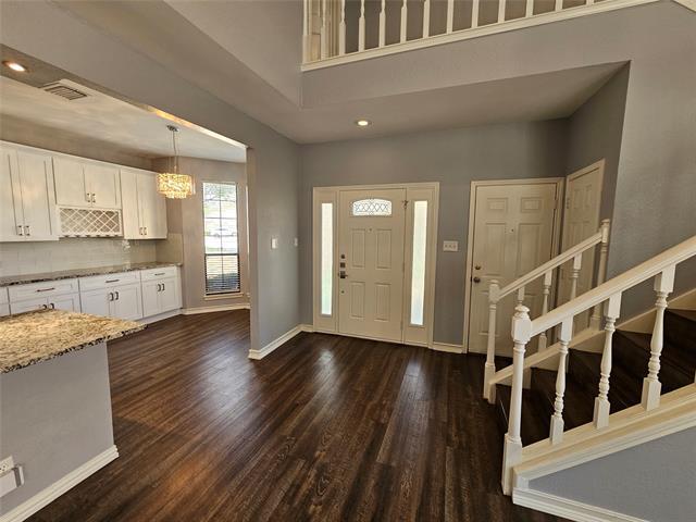 Building Photo - 215 Cimarron Trail