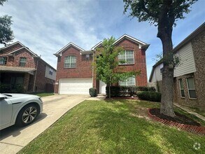 Building Photo - 4001 3 Oaks Dr
