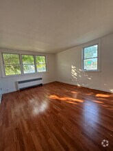 6951 Roosevelt Blvd