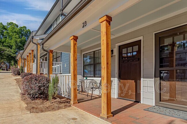 Building Photo - 408 Townes St