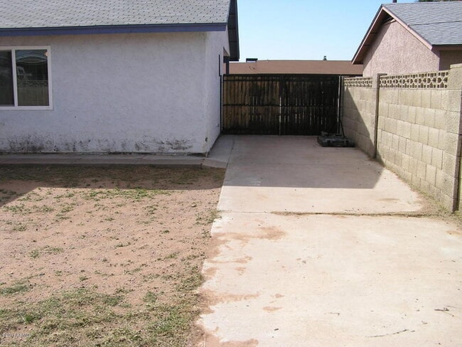 Building Photo - HOA Free, 3 Bed with Desert Landscaping and RV Gate!