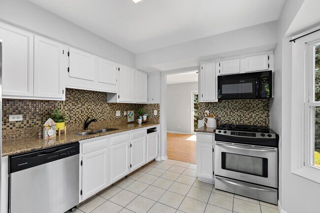 Building Photo - 5324 Norfolk Ct