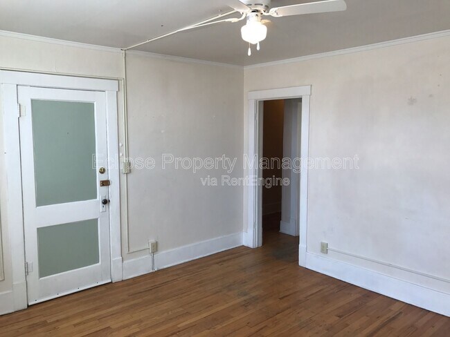 Foto del edificio - 711 2nd St