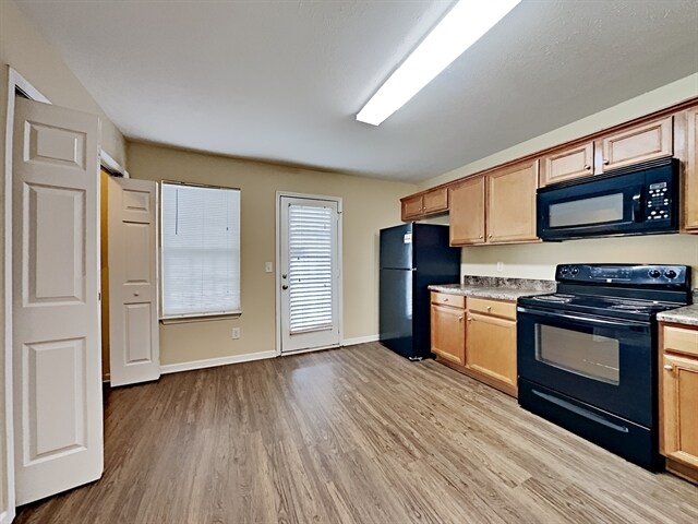Building Photo - 8058 Logan Drive