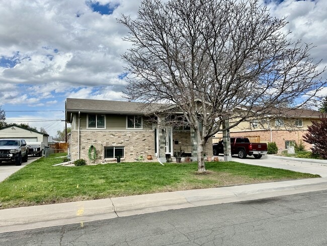 Building Photo - 3191 W 93rd Ave