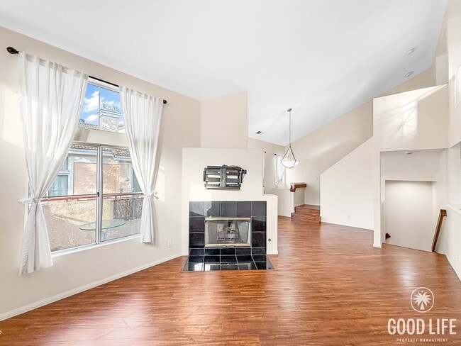 Building Photo - 2B/2BA Condo in Mira Mesa Available for Rent!