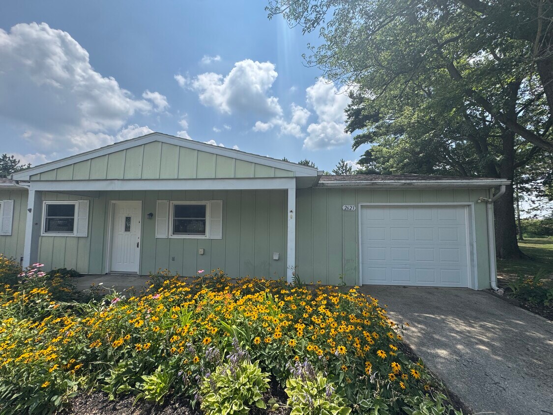 Foto principal - 2623 Capehart Ave